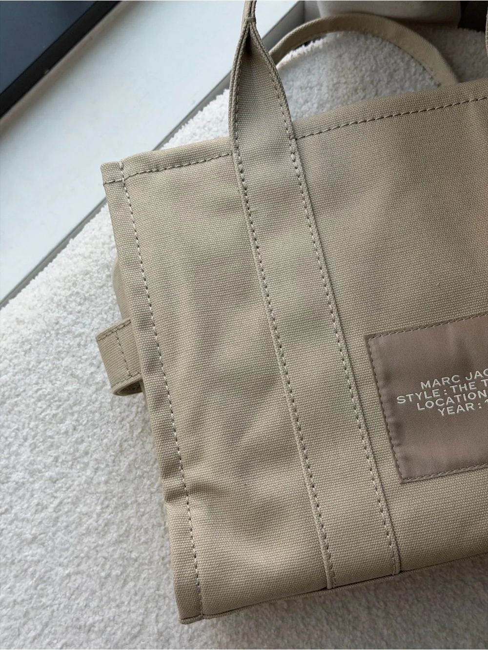 Marc Jacobs Canvas Tote Bag in Beige with White Logo